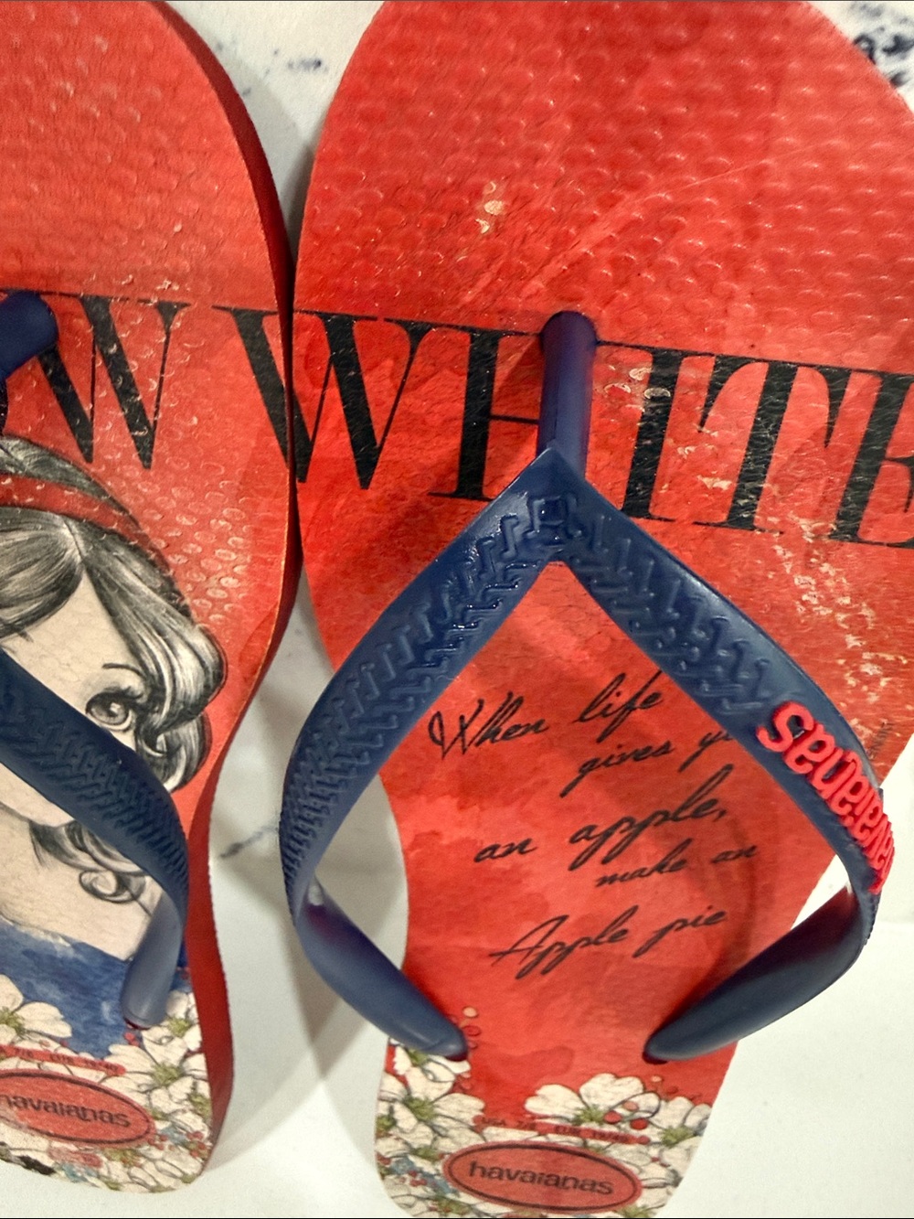 Havaianas Women’s Snow White Flip Flops - Picture 3 of 5